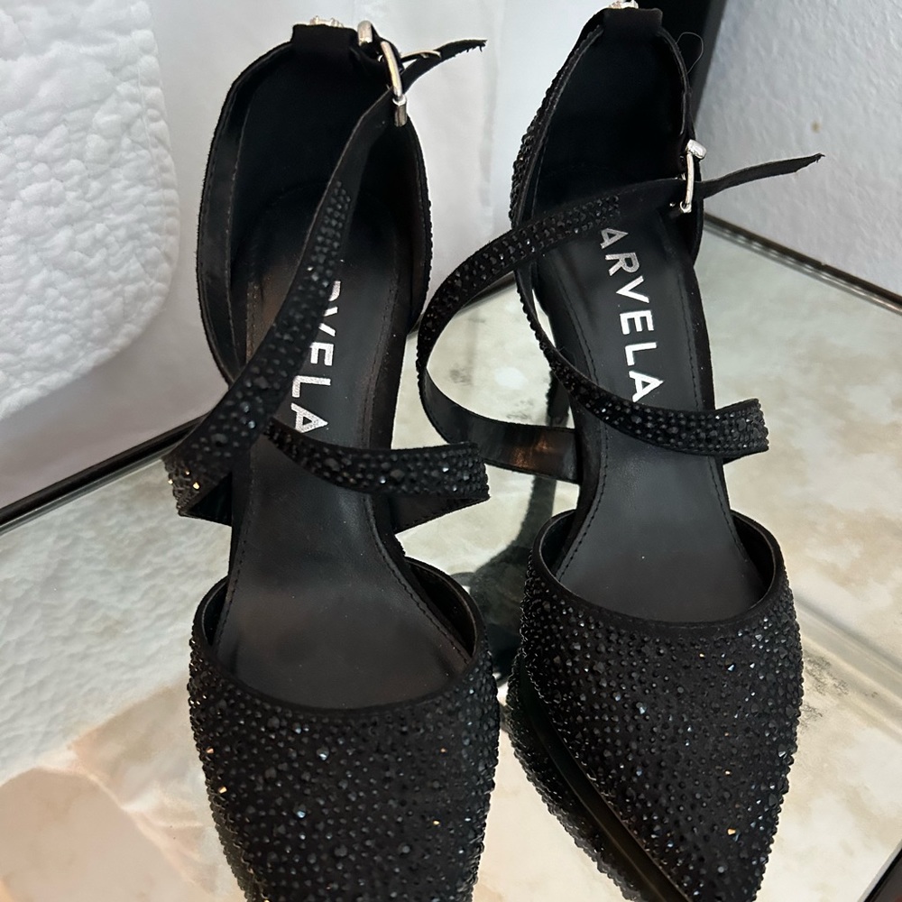 Black sequin heels by Carvela.. worn once. Excellent condition. Size 6z